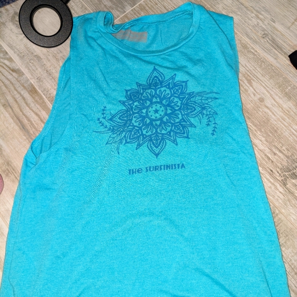 no sleeve shirt